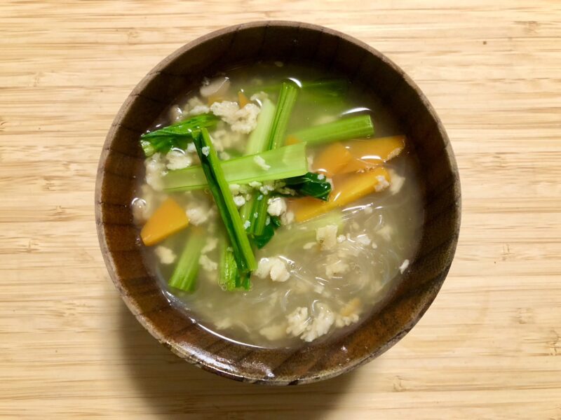 大豆ミート「まめたん」を使った春雨スープ